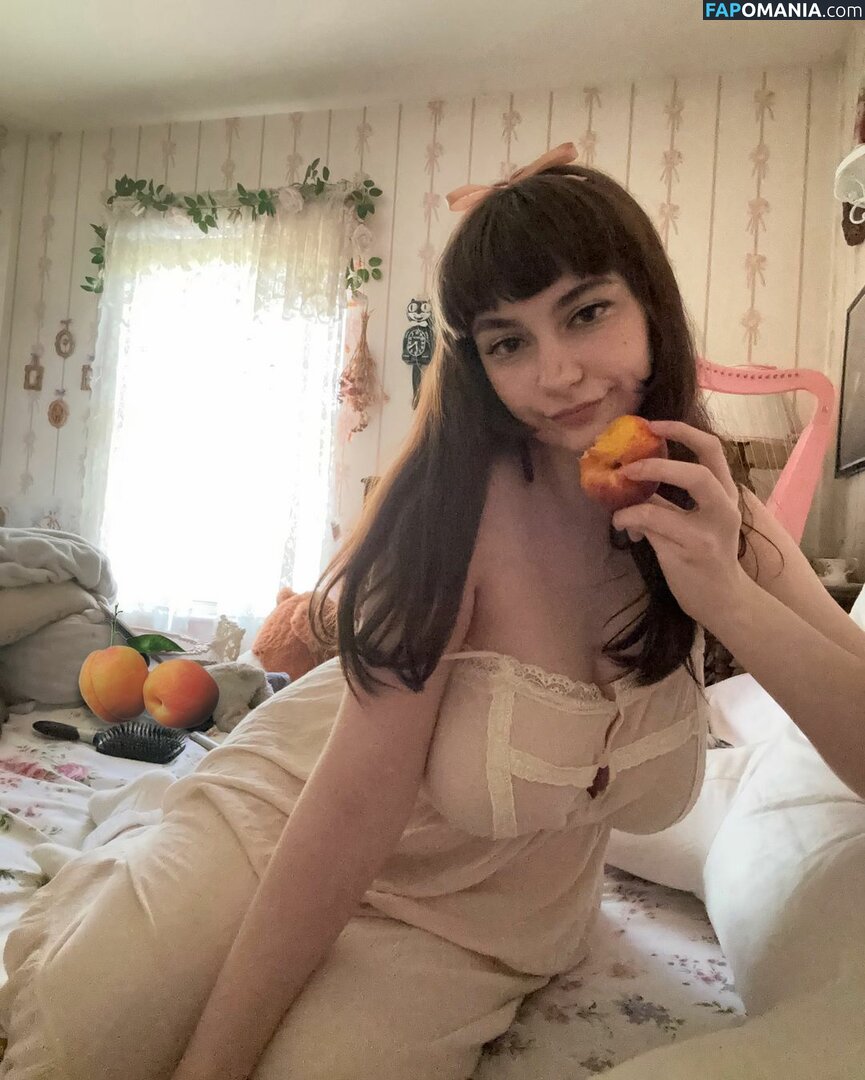 porcelainmilkbottle / sleepylittledolly / u379634773 Nahý OnlyFans  Uniklá fotka #10