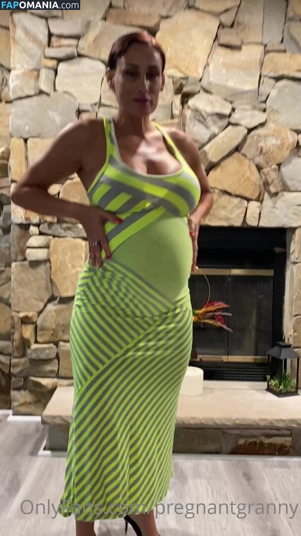 PregnantGranny Nahý OnlyFans  Uniklá fotka #1