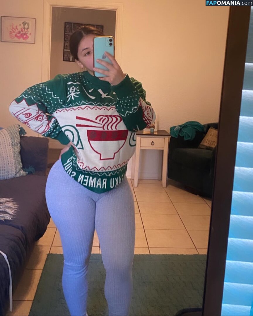 babyemilyver / princessemily / princesssaaemily Nahý OnlyFans  Uniklá fotka #2