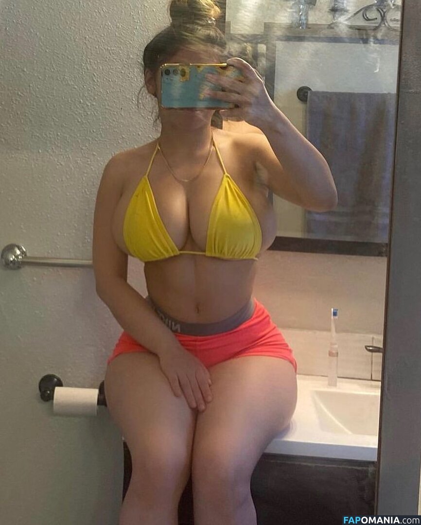 babyemilyver / princessemily / princesssaaemily Nahý OnlyFans  Uniklá fotka #7