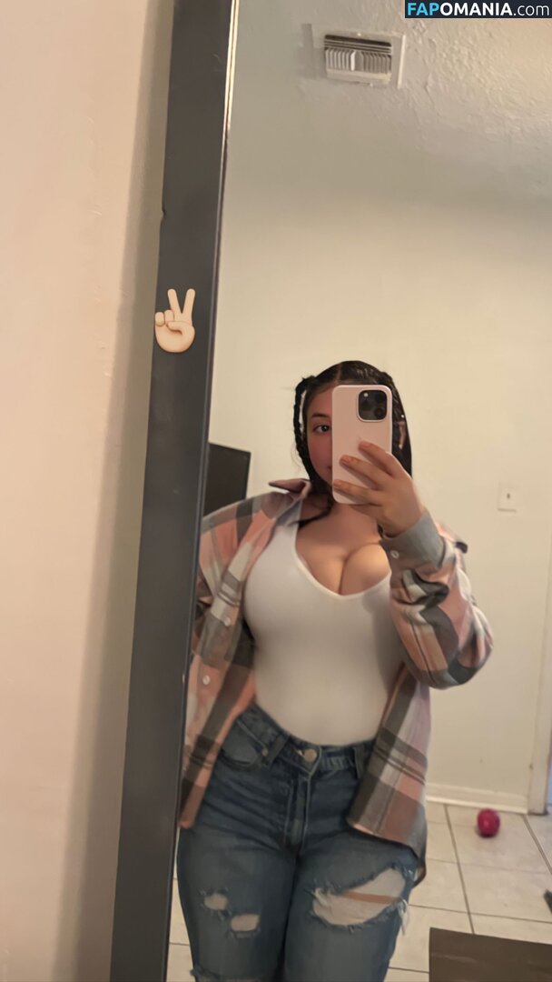 babyemilyver / princessemily / princesssaaemily Nahý OnlyFans  Uniklá fotka #13