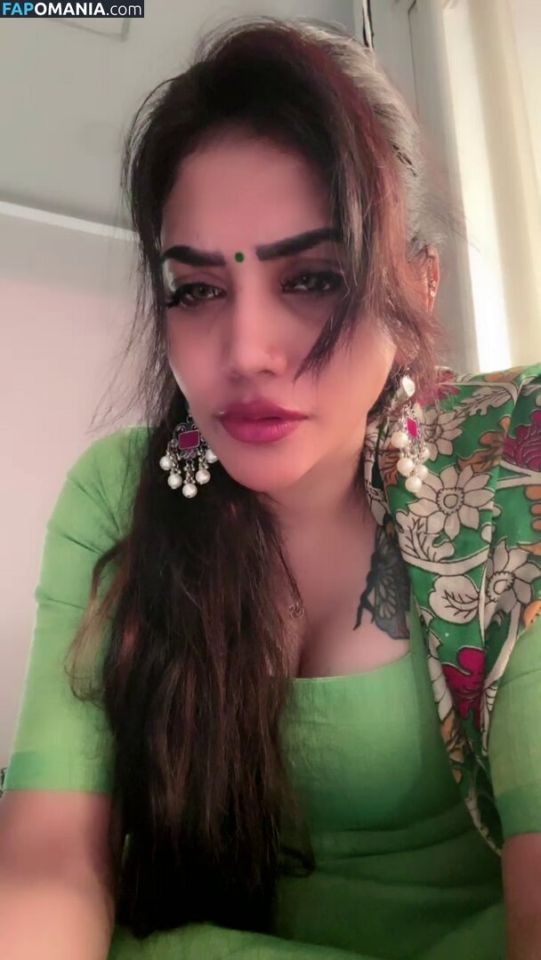Priya Naidu / priya_naidu0422 Nahý OnlyFans  Uniklá fotka #10