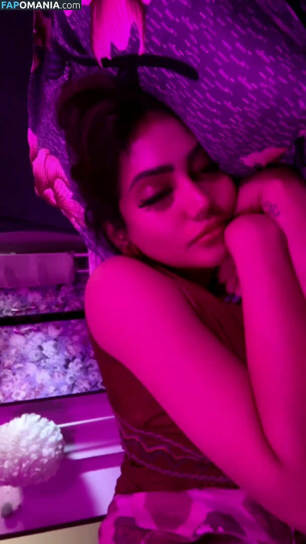 Priya Naidu / priya_naidu0422 Nahý OnlyFans  Uniklá fotka #12