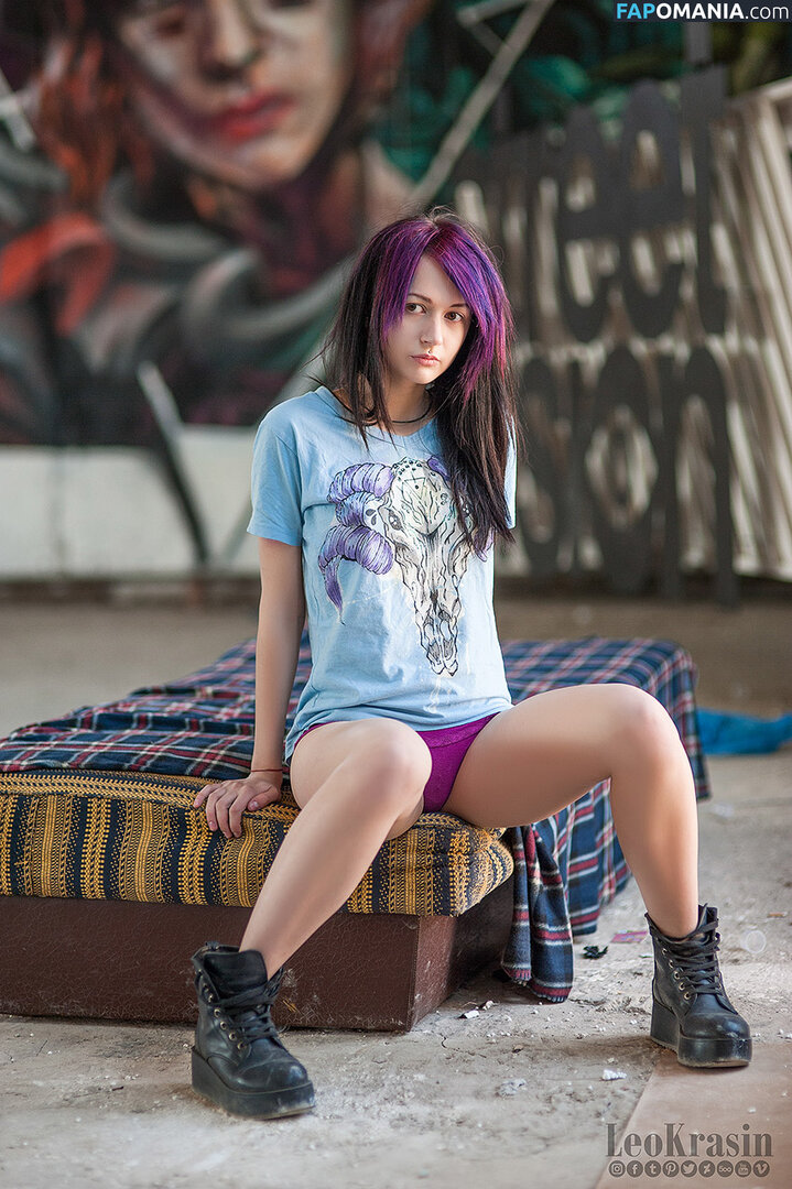 Purple Bitch / greatpurplebitch / https: / itstatypurple / lure_lady / purple_bitch Nahý OnlyFans  Uniklá fotka #36