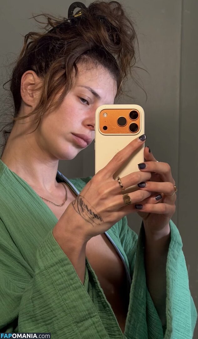 QENDRESALDN / Qendresa / https: / whereisqendresa Nahý OnlyFans  Uniklá fotka #13