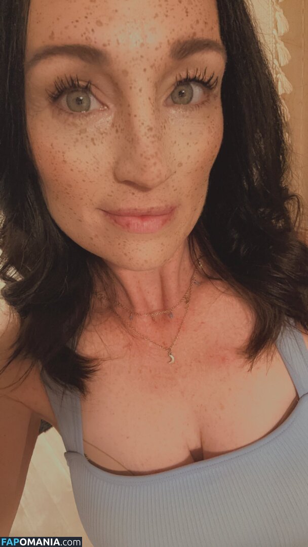 Rachel / lioness.in.the.rain / miss_in_tights / missintights / missinwolford Nahý OnlyFans  Uniklá fotka #94