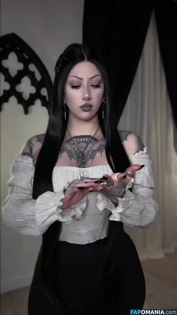Ravengriim Nahý OnlyFans  Uniklá fotka #5