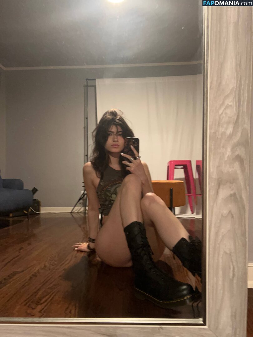 RawrReeXD  / RawrReeXD / Rorey / rawrreexd Nahý OnlyFans  Uniklá fotka #3