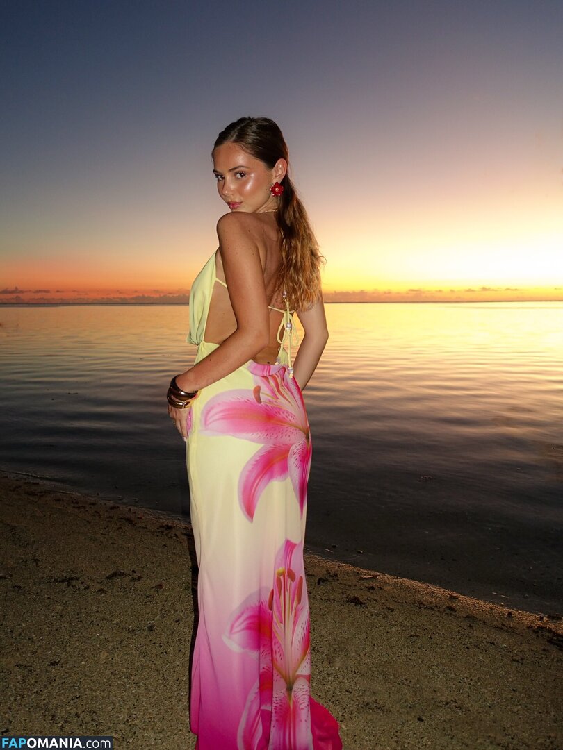 Romane Bertrand / rromane.b Nahý OnlyFans  Uniklá fotka #16