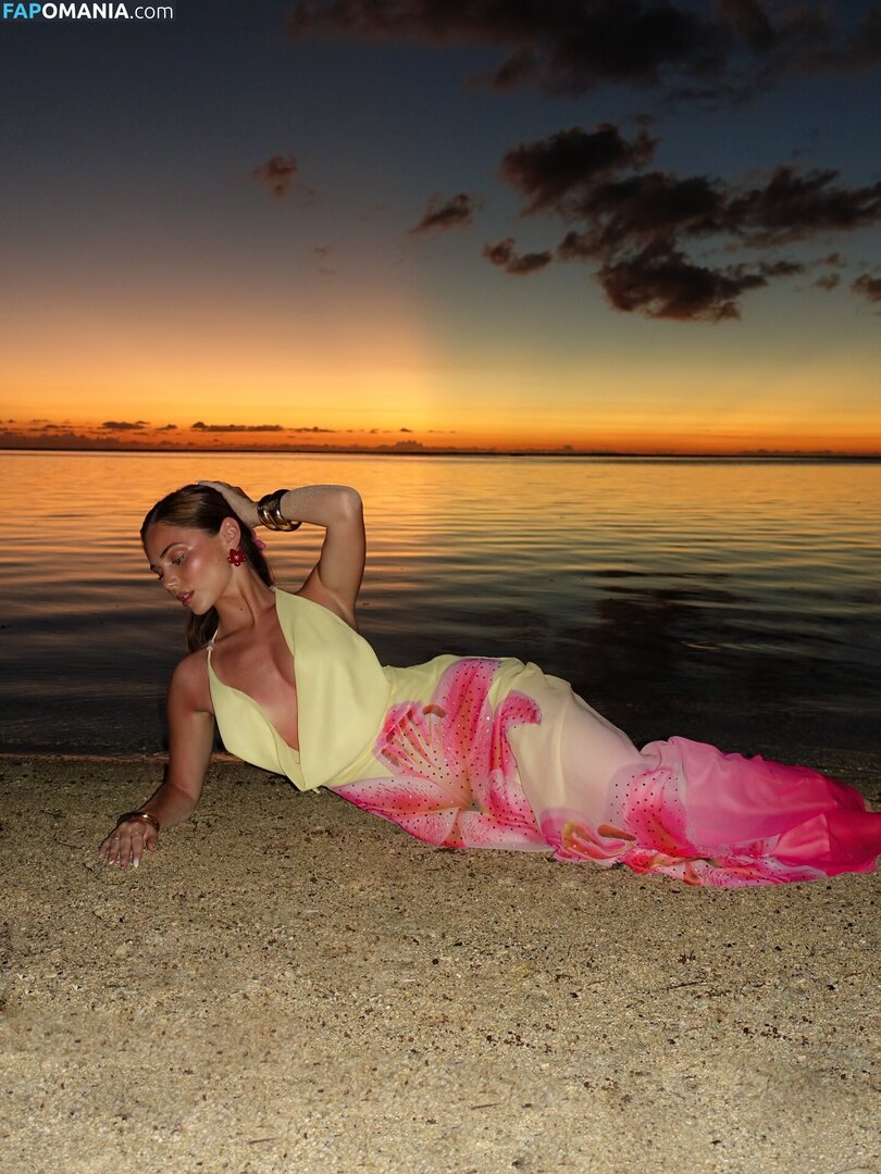 Romane Bertrand / rromane.b Nahý OnlyFans  Uniklá fotka #20