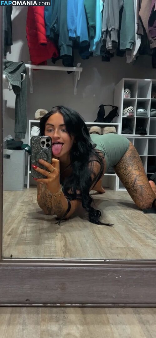 Petitetattedplati / Ronika Eskins / ronika_eskins Nahý OnlyFans  Uniklá fotka #5
