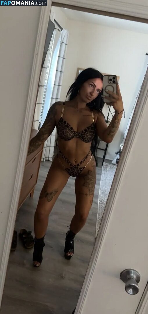 Petitetattedplati / Ronika Eskins / ronika_eskins Nahý OnlyFans  Uniklá fotka #14