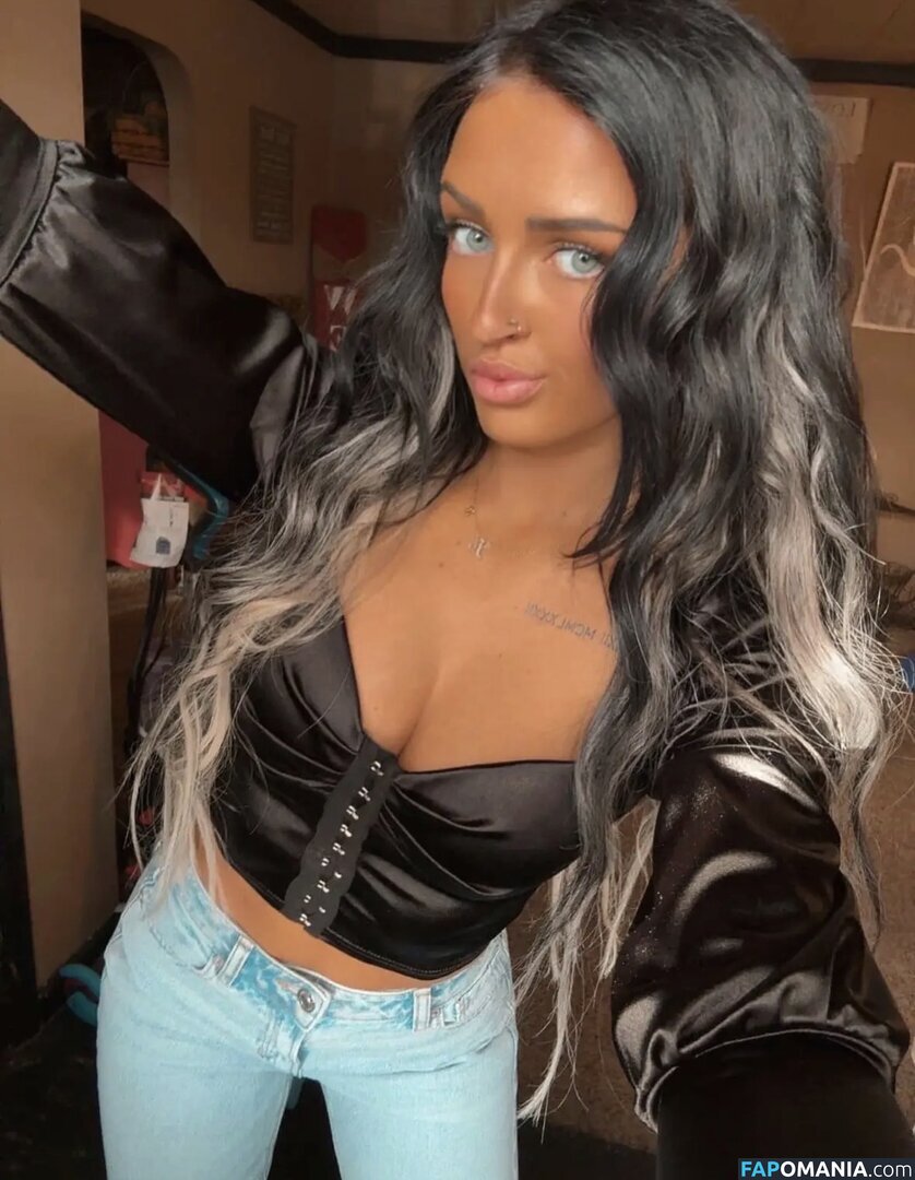 Petitetattedplati / Ronika Eskins / ronika_eskins Nahý OnlyFans  Uniklá fotka #58