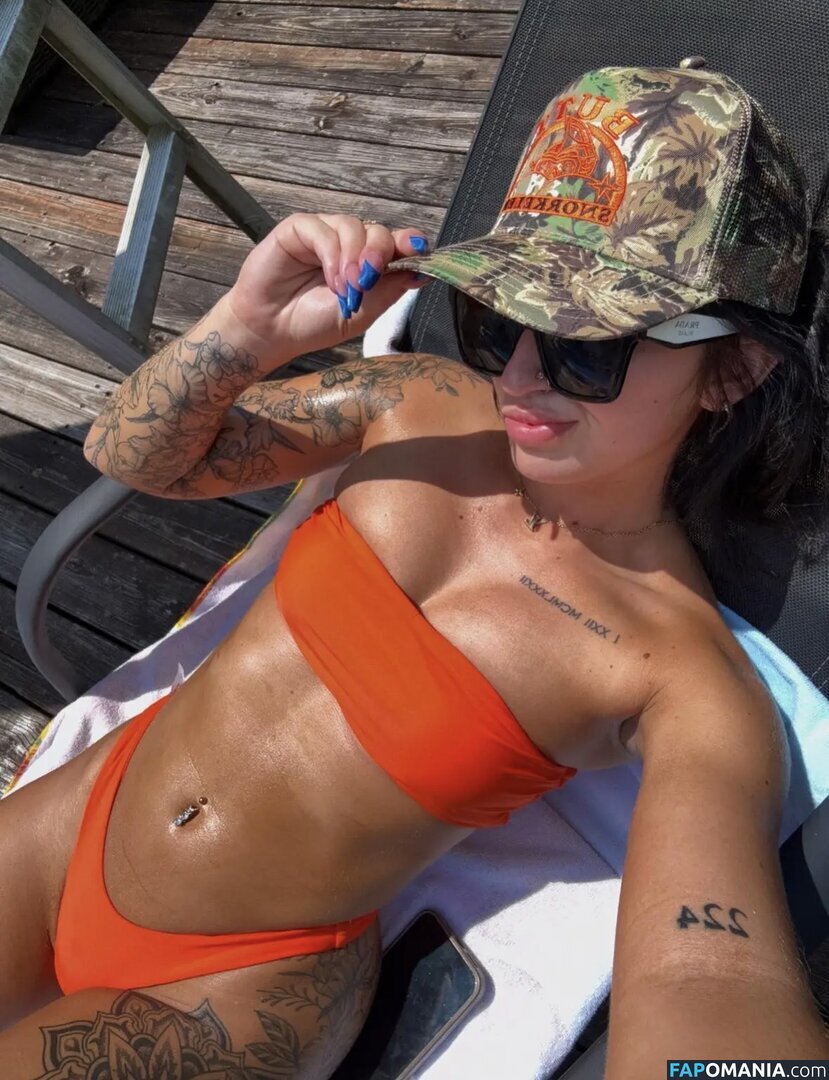 Petitetattedplati / Ronika Eskins / ronika_eskins Nahý OnlyFans  Uniklá fotka #112