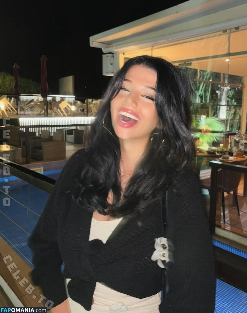 https: / realrosemondy / rosemondy Nahý OnlyFans  Uniklá fotka #11