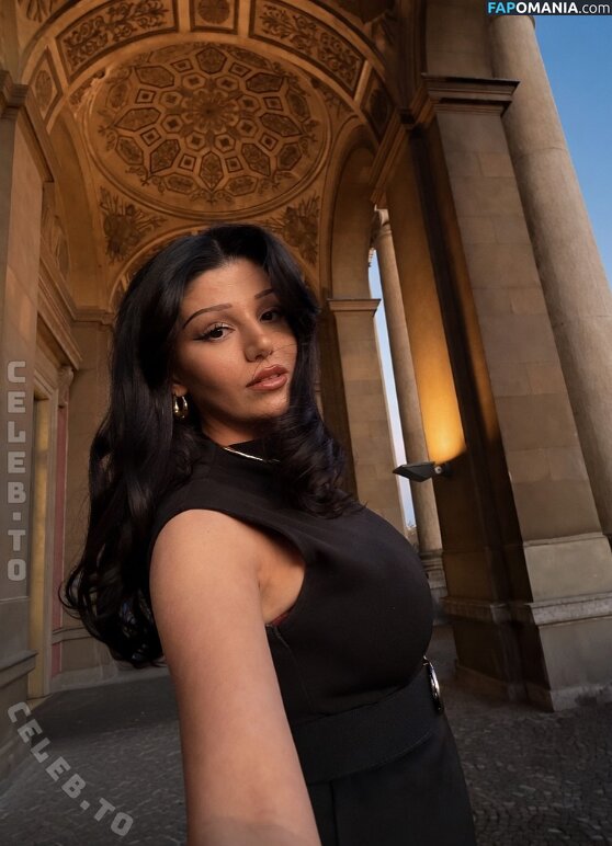 https: / realrosemondy / rosemondy Nahý OnlyFans  Uniklá fotka #14