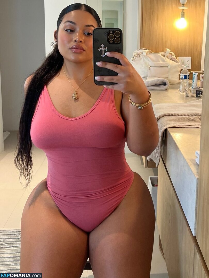 Roseyroyyal Nahý OnlyFans  Uniklá fotka #1