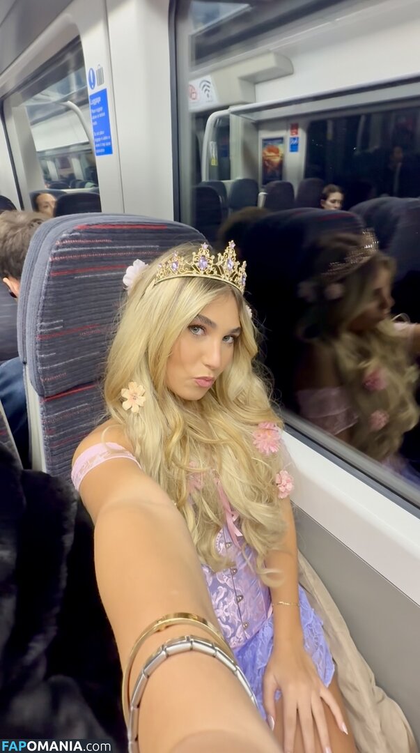 Rosie McClelland / ghost13girl / rosiergm Nahý OnlyFans  Uniklá fotka #75