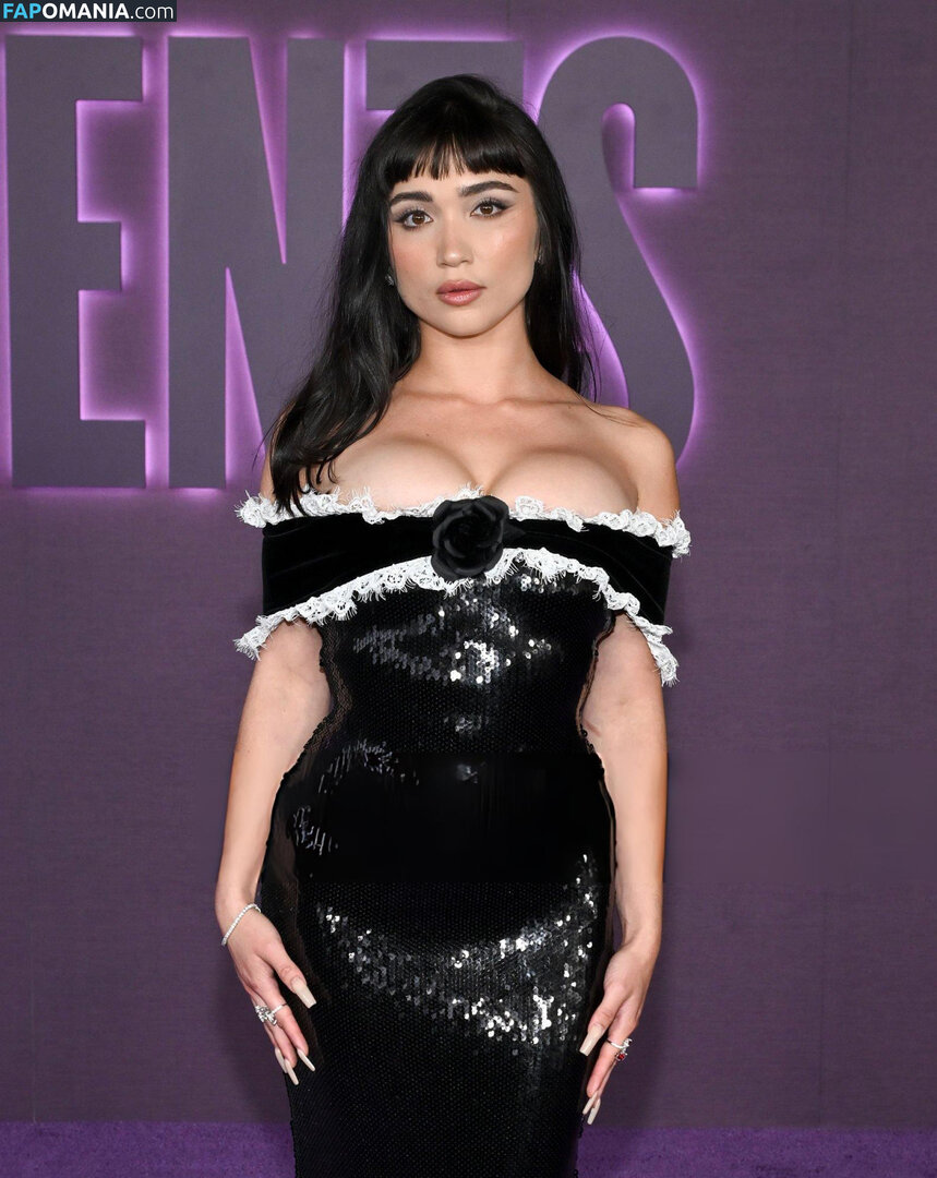 Rowan Blanchard / Simp Chat / https: / rowanblanchard Nahý OnlyFans  Uniklá fotka #544