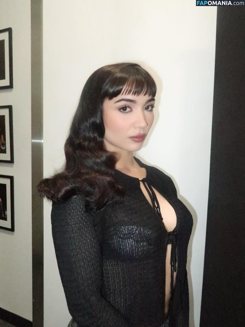 Rowan Blanchard / Simp Chat / https: / rowanblanchard Nahý OnlyFans  Uniklá fotka #576