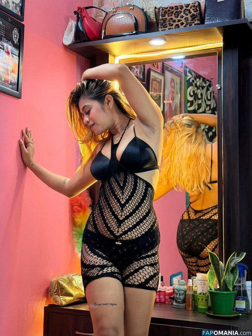 Sabetri Dehury / sabetridehury Nahý OnlyFans  Uniklá fotka #12