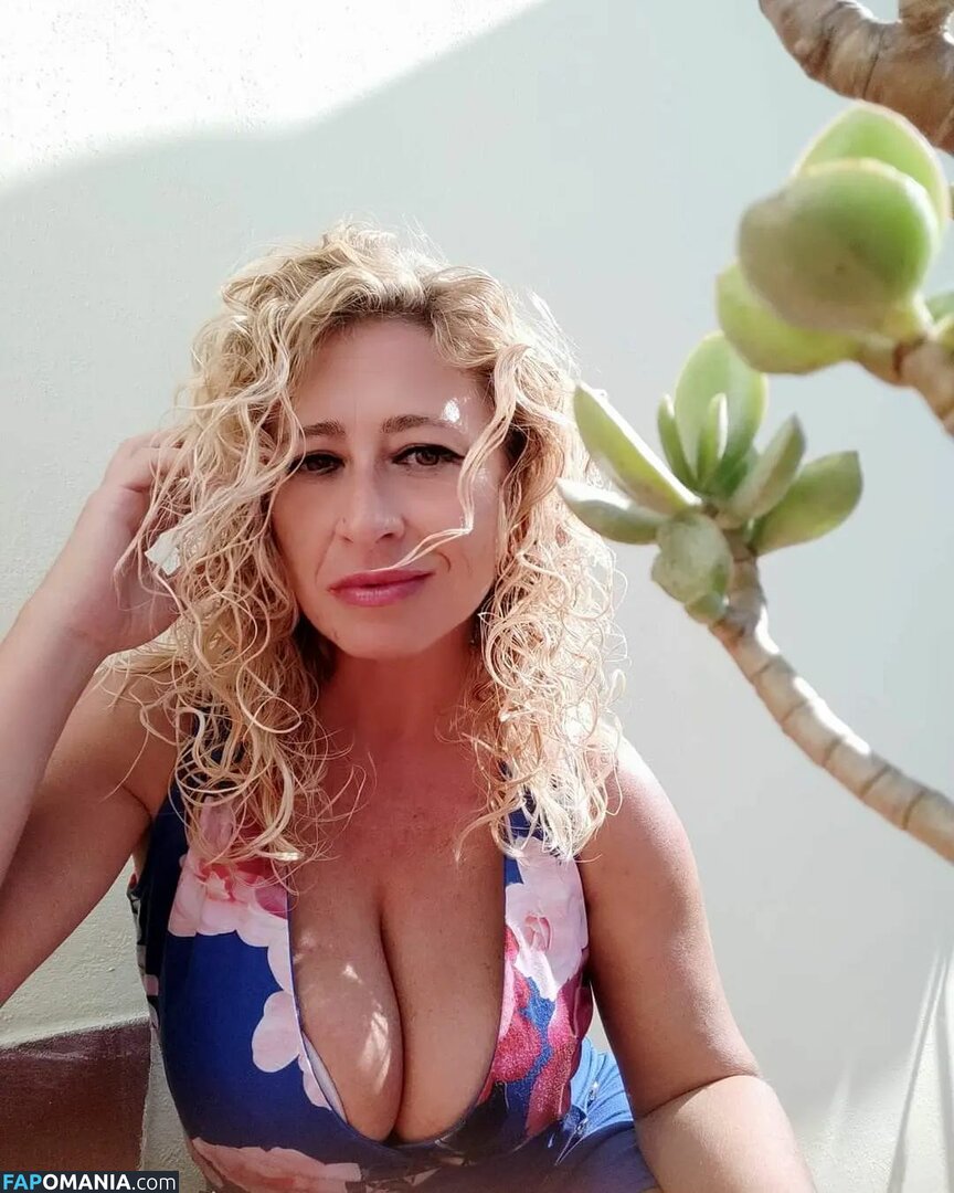 Sabina Di Iorio / sabina_diiorio / sabynadi Nahý OnlyFans  Uniklá fotka #13