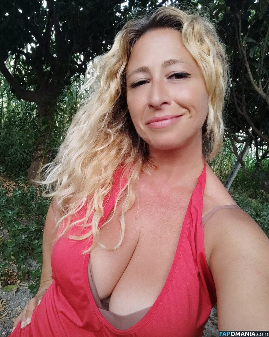 Sabina Di Iorio / sabina_diiorio / sabynadi Nahý OnlyFans  Uniklá fotka #15