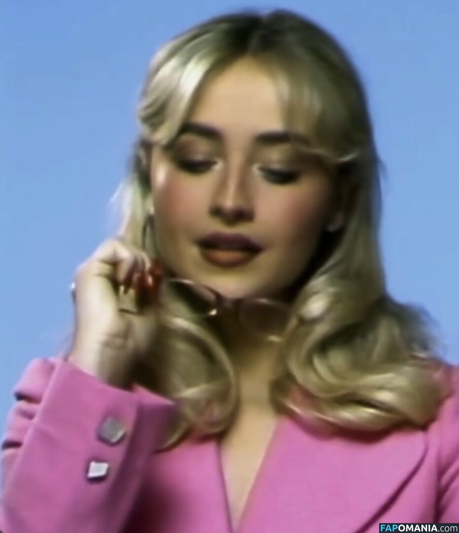 Sabrina Carpenter / https: / sabrinacarpenter Nahý OnlyFans  Uniklá fotka #2601