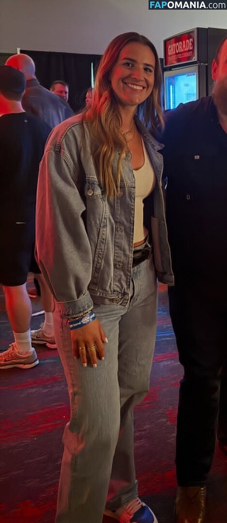 Sabrina Ionescu / sabrina_i Nahý OnlyFans  Uniklá fotka #6