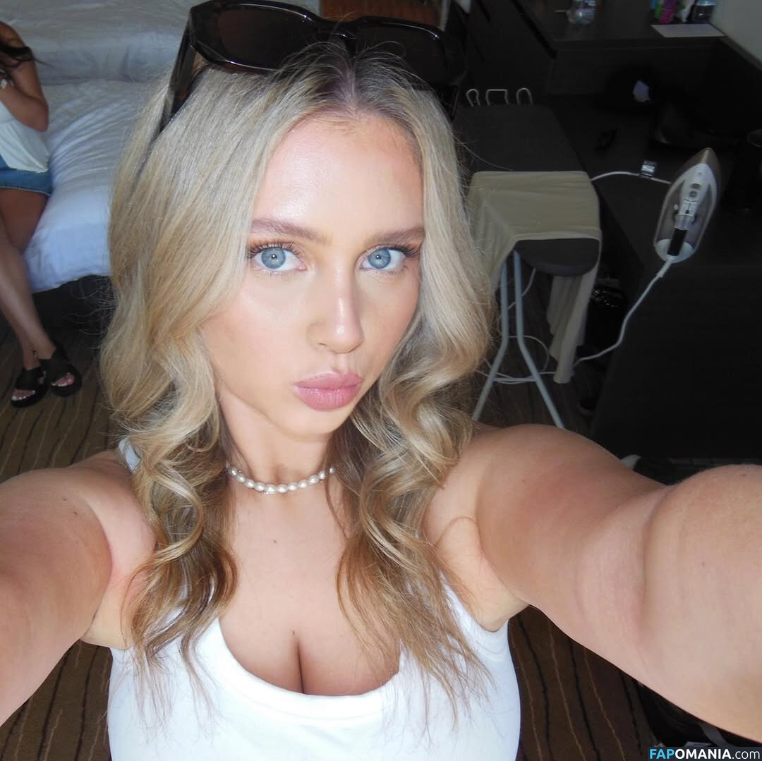 Sacha Ross / sachaross / sasharosexxx Nahý OnlyFans  Uniklá fotka #3