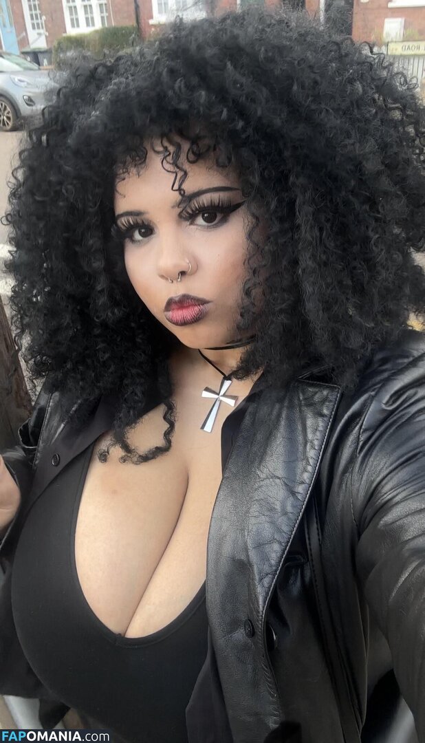 Sadesgrave Nahý OnlyFans  Uniklá fotka #10