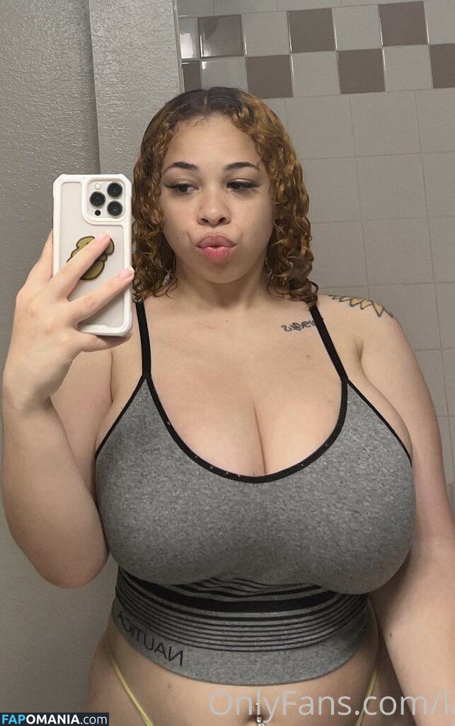 Joelleleilani / Lanilovee / Sadhoetarius Nahý OnlyFans  Uniklá fotka #3