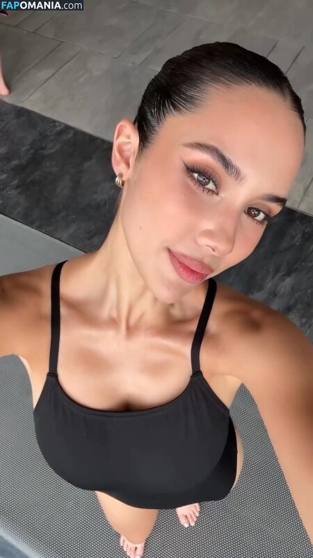 Saffron Maya Snook / saffronesta Nahý OnlyFans  Uniklá fotka #4