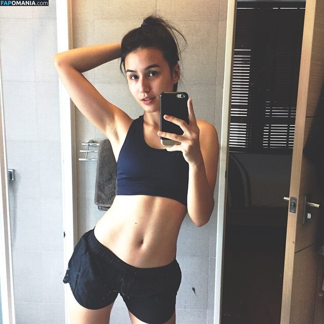 Saffron Sharpe / saffronsharpe Nahý OnlyFans  Uniklá fotka #7