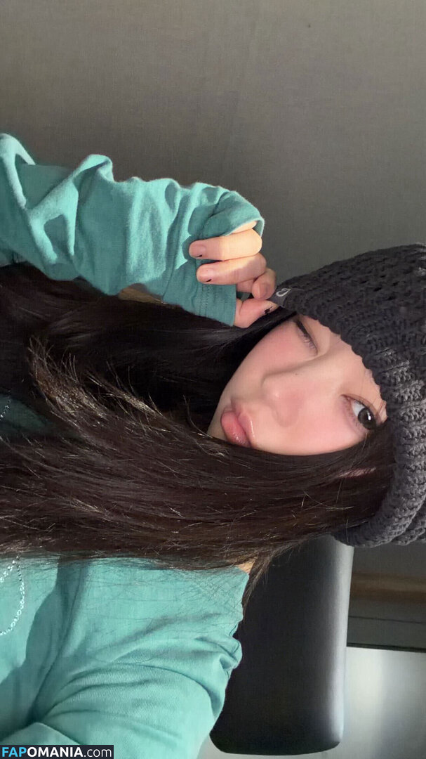 Sakai Moka / https: / illit_official Nahý OnlyFans  Uniklá fotka #2