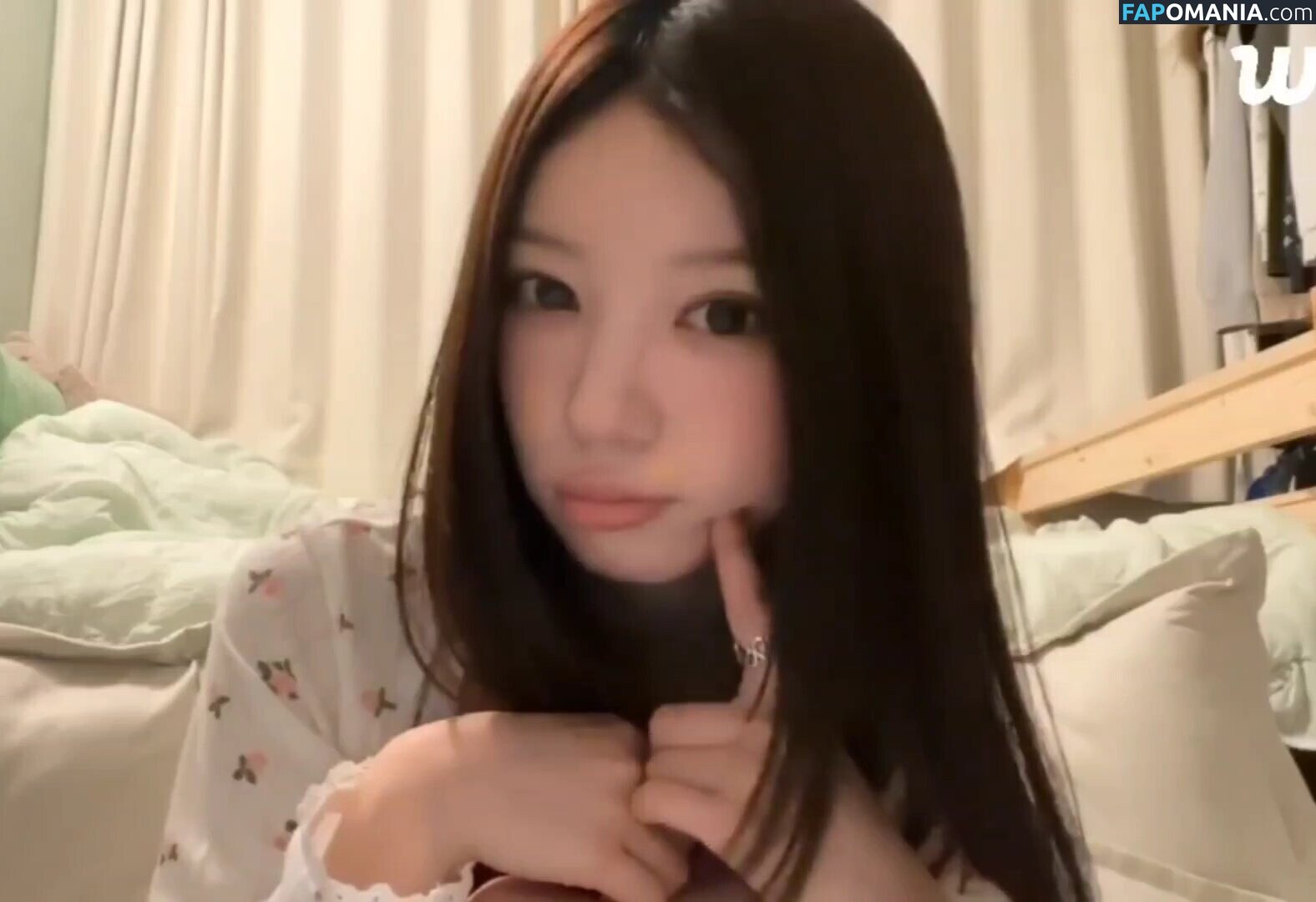 Sakai Moka / https: / illit_official Nahý OnlyFans  Uniklá fotka #10