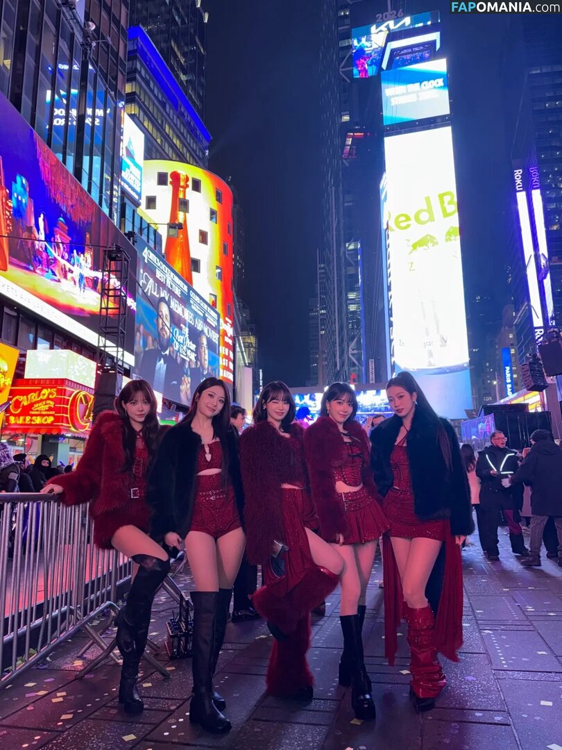39saku_chan / LESSERAFIM / Sakura Miyawaki 宮脇 咲良 Nahý OnlyFans  Uniklá fotka #4