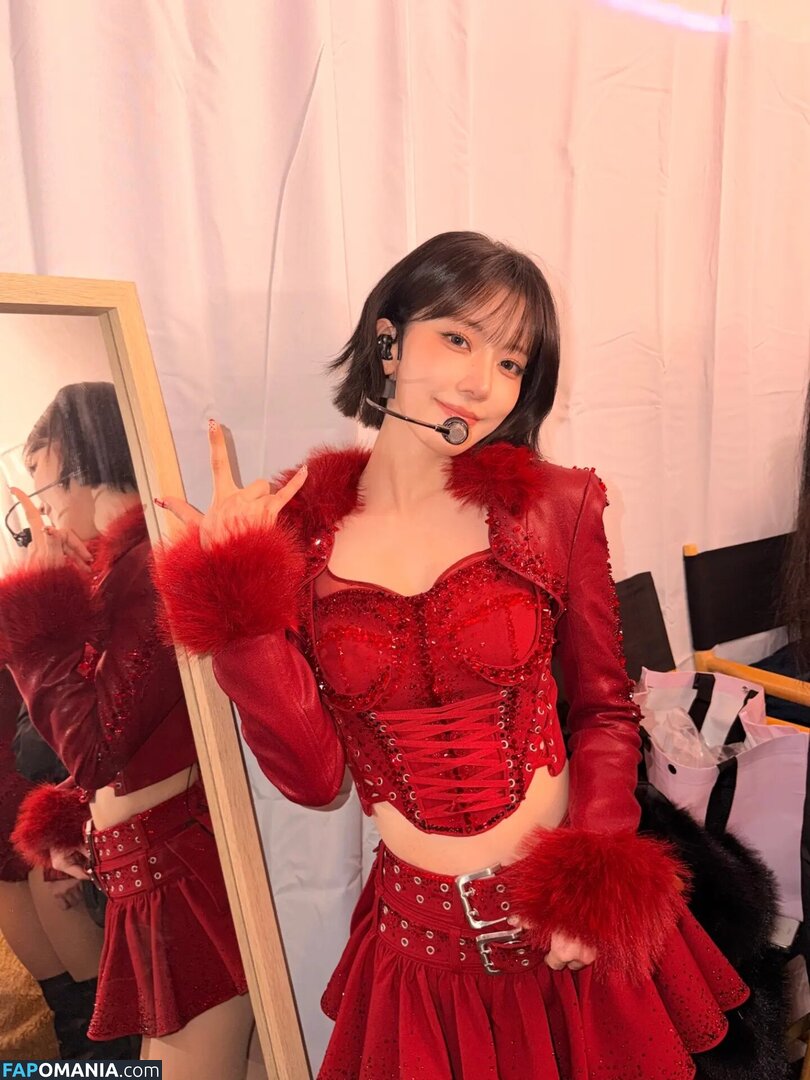 39saku_chan / LESSERAFIM / Sakura Miyawaki 宮脇 咲良 Nahý OnlyFans  Uniklá fotka #7
