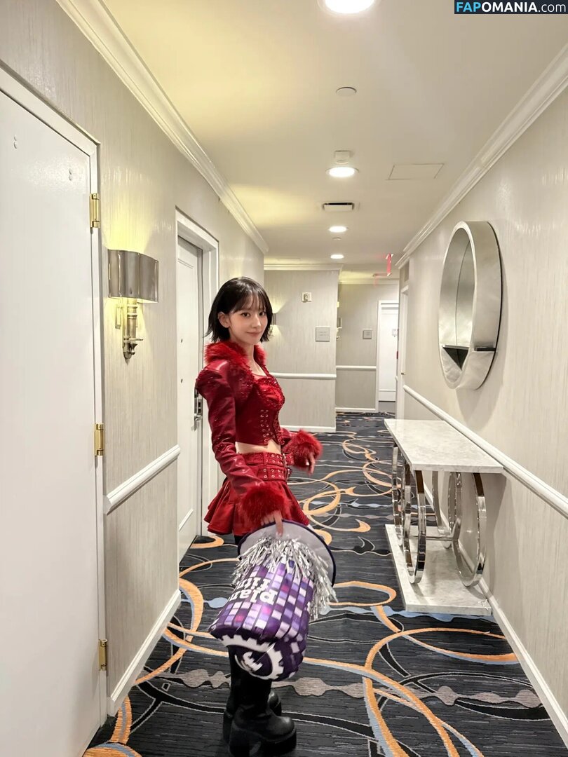 39saku_chan / LESSERAFIM / Sakura Miyawaki 宮脇 咲良 Nahý OnlyFans  Uniklá fotka #11