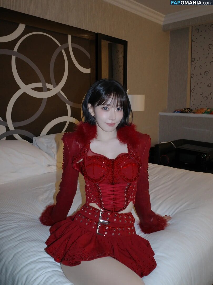 39saku_chan / LESSERAFIM / Sakura Miyawaki 宮脇 咲良 Nahý OnlyFans  Uniklá fotka #13