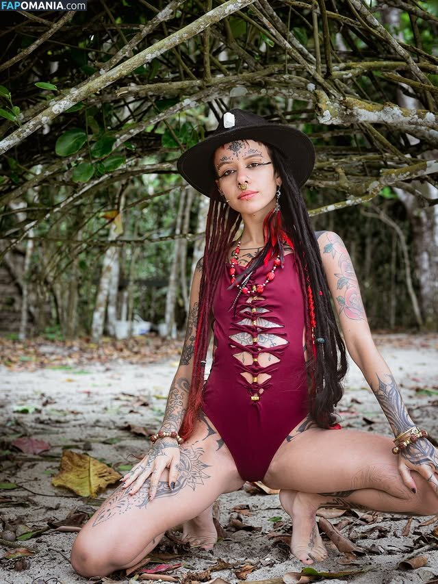 Salamandra Asthar / salamandraasthar Nahý OnlyFans  Uniklá fotka #2