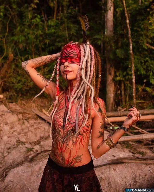 Salamandra Asthar / salamandraasthar Nahý OnlyFans  Uniklá fotka #3