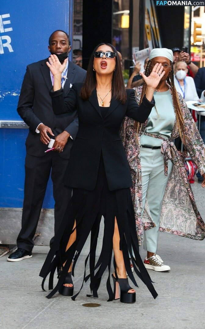 Salma Hayek / salmahayek Nahý OnlyFans  Uniklá fotka #8