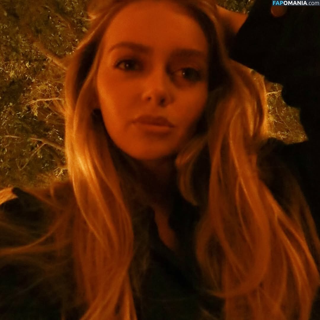 Samantha Riehl / https: / samanthariehl Nahý OnlyFans  Uniklá fotka #13