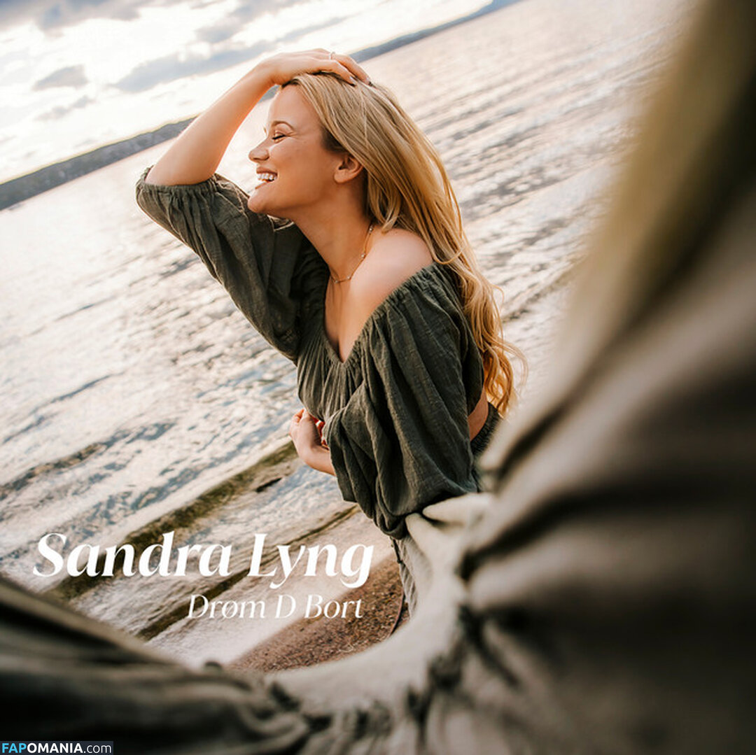 Sandra Lyng Nahý OnlyFans  Uniklá fotka #6