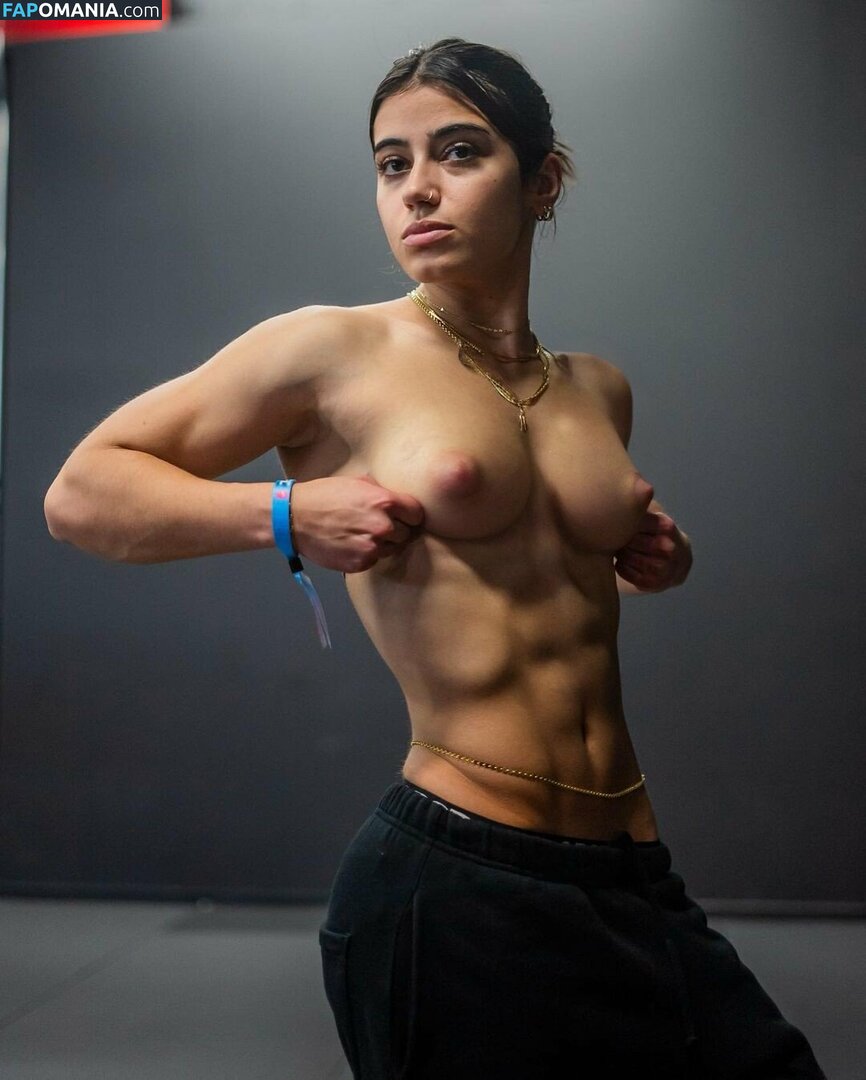 Sara Saffari Deepfake / sara_saffari / sarasaffari__ Nahý OnlyFans  Uniklá fotka #3