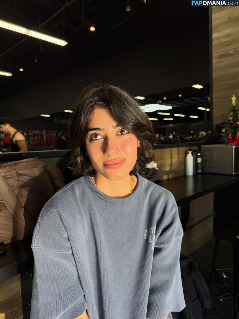 Sara Saffari / sarasaffari__ Nahý OnlyFans  Uniklá fotka #399