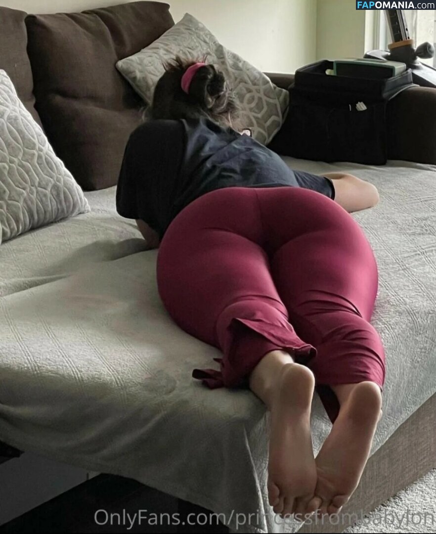 princessfrombabylon / saaaabooood / saabood / sarahbood Nahý OnlyFans  Uniklá fotka #1