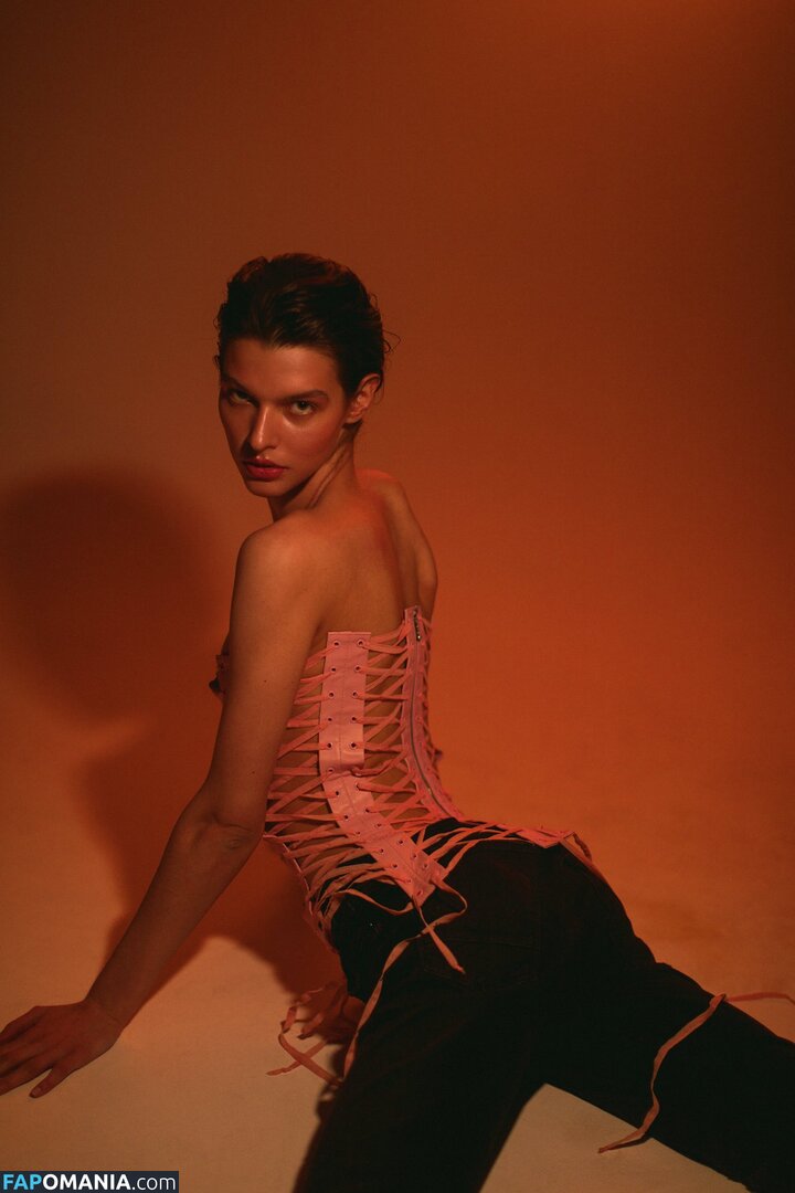 Sasha Zotova / shuzolotova Nahý OnlyFans  Uniklá fotka #5