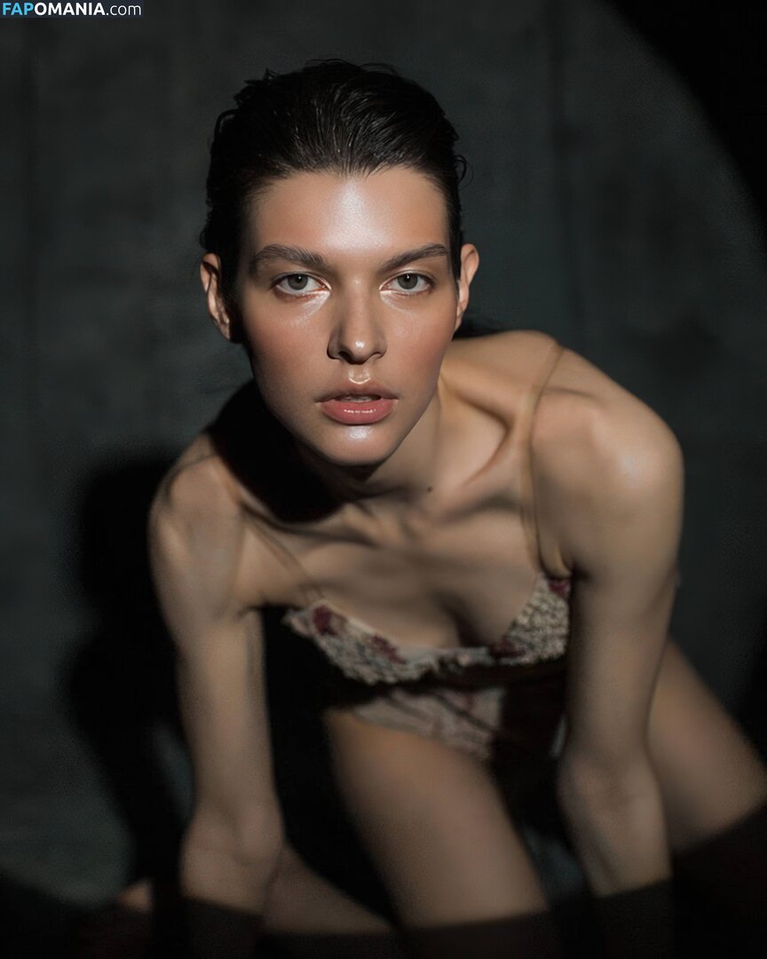Sasha Zotova / shuzolotova Nahý OnlyFans  Uniklá fotka #11